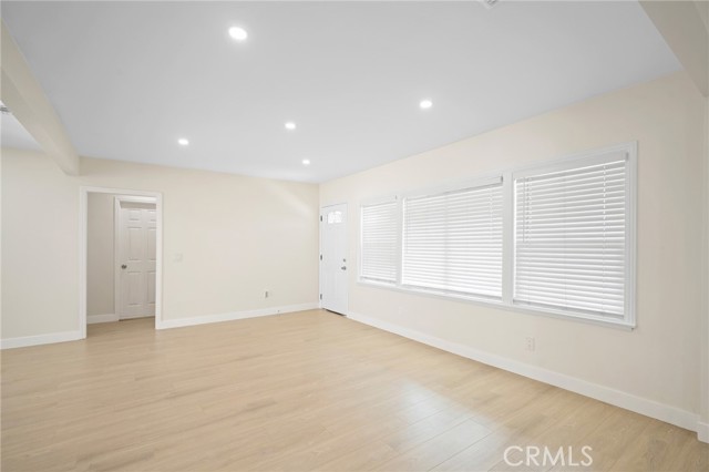 8302 Webb Avenue, Sun Valley CA: https://media.crmls.org/medias/a270962d-b989-4978-a4f4-bc245769b35f.jpg