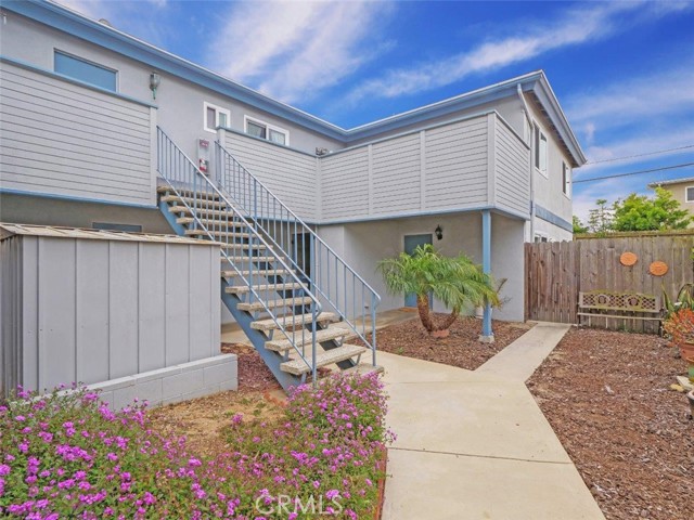 1104 Opal Street, Redondo Beach, California 90277, ,Residential Income,Sold,Opal,SB23101204