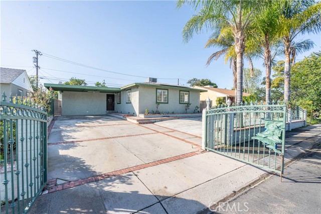 8855 Tyrone AVE