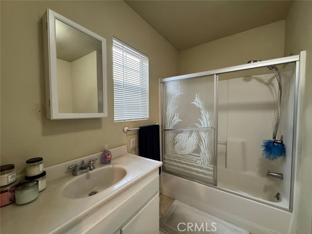11050 Keswick Street, Sun Valley (los Angeles), California 91352, 2 Bedrooms Bedrooms, ,1 BathroomBathrooms,Residential Lease,For Rent,11050 Keswick Street,CRBB25154206