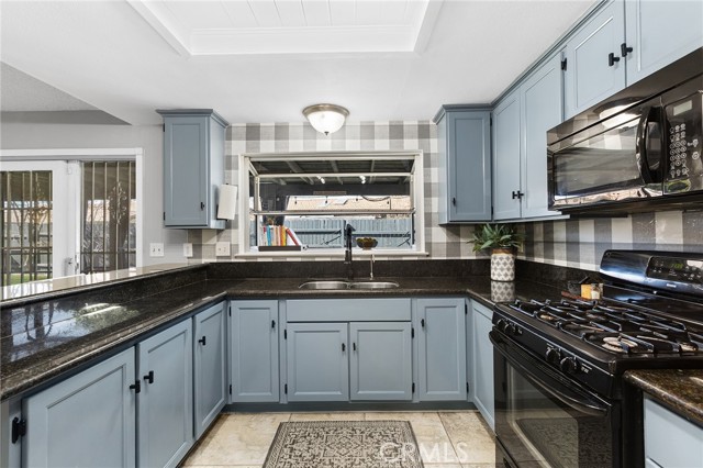 Detail Gallery Image 16 of 39 For 12659 Meadbury Dr, Moreno Valley,  CA 92553 - 4 Beds | 2 Baths