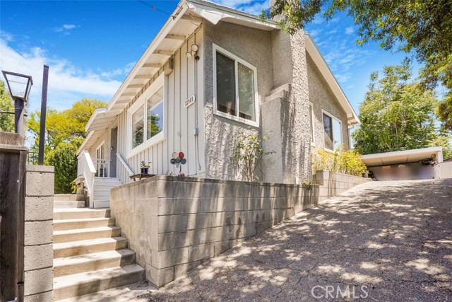 22960 Crespi Street, Woodland Hills CA: https://media.crmls.org/medias/a2714c04-0175-4c44-b9ac-faf1d032a7ae.jpg
