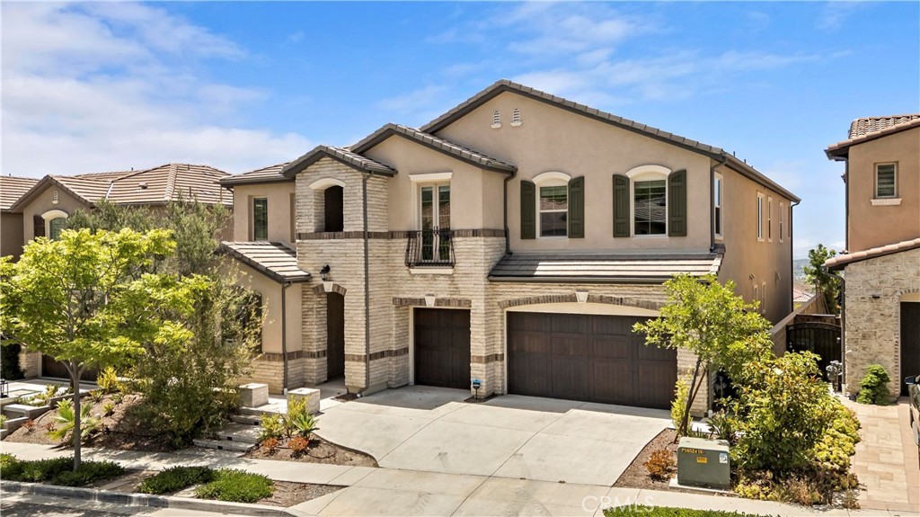 1062 Summit Oak Dr