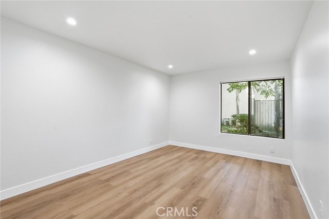 Detail Gallery Image 16 of 31 For 15511 Sherman Way #19,  Van Nuys,  CA 91406 - 1 Beds | 1 Baths