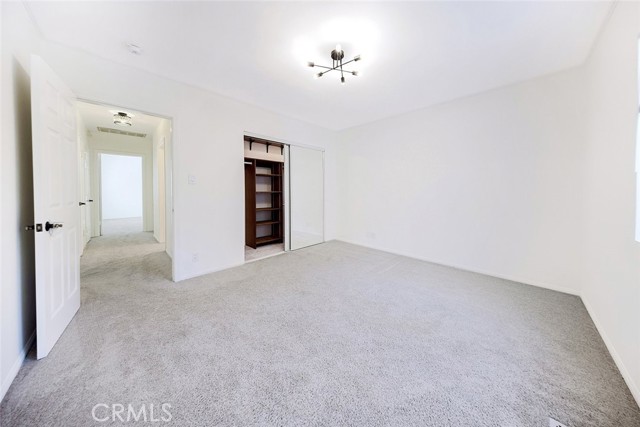 Detail Gallery Image 30 of 52 For 2255 E Chevy Chase Dr, Glendale,  CA 91206 - 4 Beds | 3 Baths