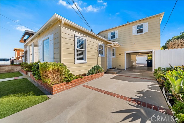 Detail Gallery Image 4 of 38 For 787 W 27th, San Pedro,  CA 90731 - 2 Beds | 2 Baths