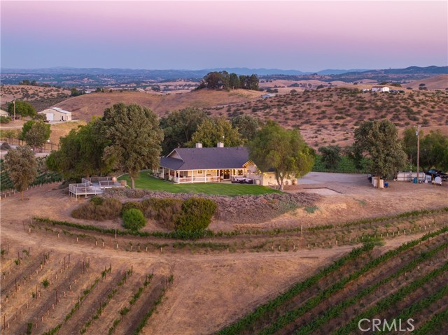 1825 Nygren Road, San Miguel CA: https://media.crmls.org/medias/a274adde-72f9-41e9-8abf-8b0f897dd109.jpg