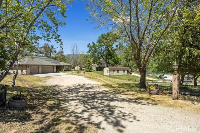 Detail Gallery Image 4 of 36 For 30261 Knight Ct, Tehachapi,  CA 93561 - 3 Beds | 2 Baths