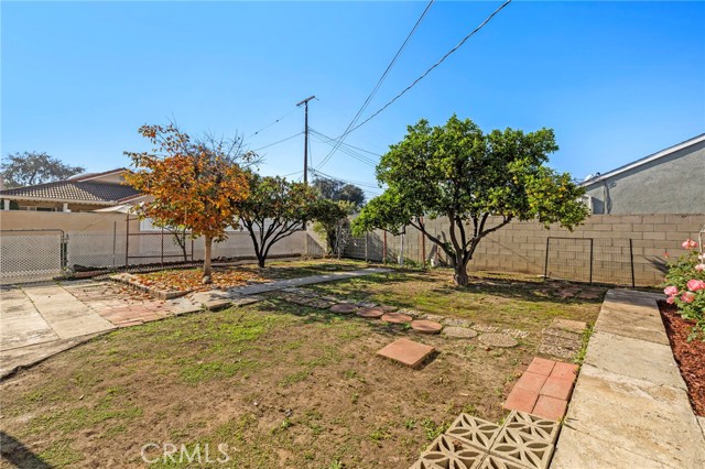 Detail Gallery Image 32 of 45 For 2100 W Valencia Dr, Fullerton,  CA 92833 - 3 Beds | 1 Baths