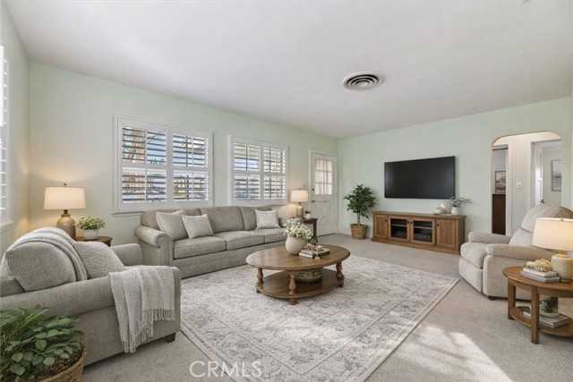 Detail Gallery Image 5 of 35 For 4667 N E, San Bernardino,  CA 92407 - 2 Beds | 1 Baths