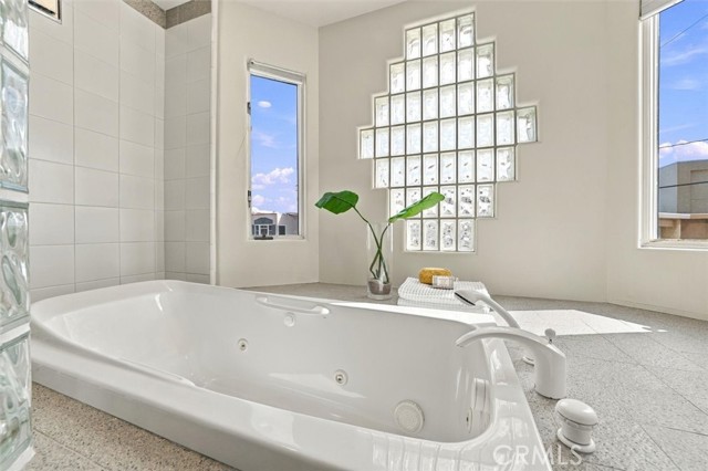 17 16th Street photo 24