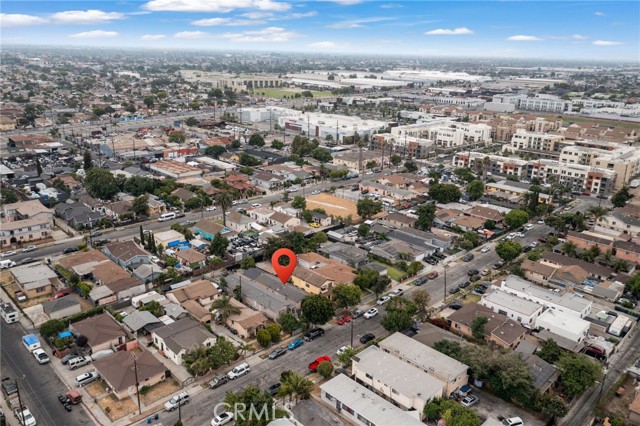 9514 Juniper Street, Los Angeles CA: https://media.crmls.org/medias/a277a25a-f783-4efa-99a1-3058e02073a6.jpg