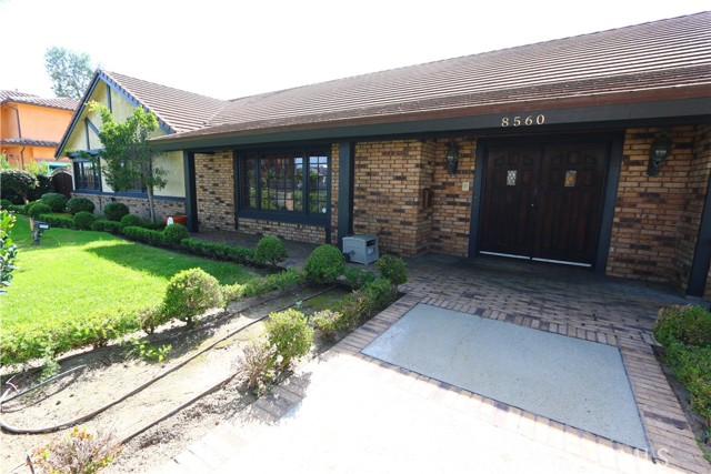 8560 Cherokee Drive, Downey, California 90241, 4 Bedrooms Bedrooms, 0 ,4 BathroomsBathrooms,Single Family Residence,For Sale,Cherokee,0,DW26031201