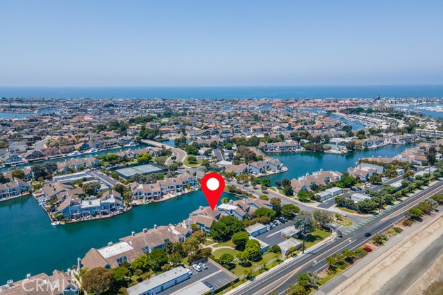 3682 Montego Drive, Huntington Beach CA: https://media.crmls.org/medias/a27843bb-bed6-4eab-9816-f1a835a73a4e.jpg