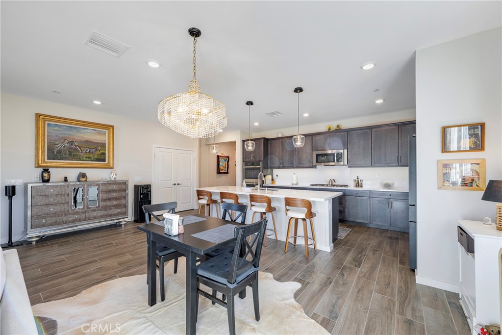 MLS #CV25269321 image #13