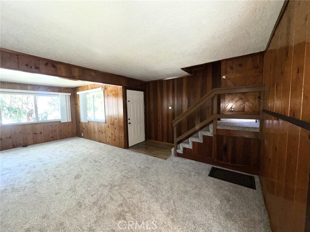 Detail Gallery Image 3 of 20 For 215 Western, Cedar Glen,  CA 92321 - 3 Beds | 1/1 Baths