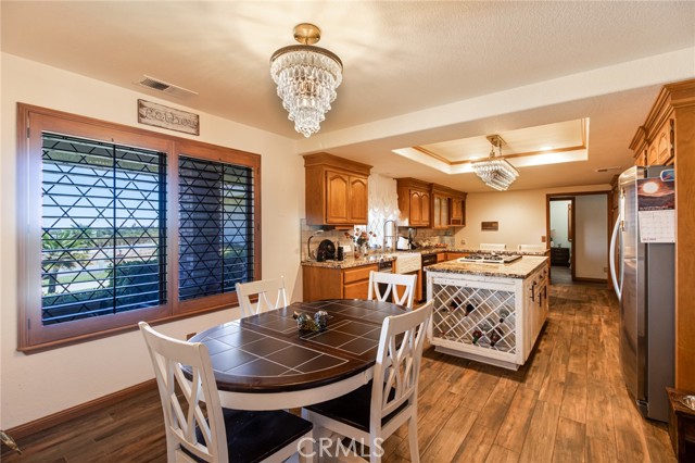 41653 62nd W Street, Palmdale CA: https://media.crmls.org/medias/a2791d87-6bb2-460b-86d8-9914ea7ae0a0.jpg