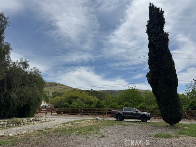 Detail Gallery Image 5 of 7 For 2327 Bonview Dr, Mentone,  CA 92359 - – Beds | – Baths