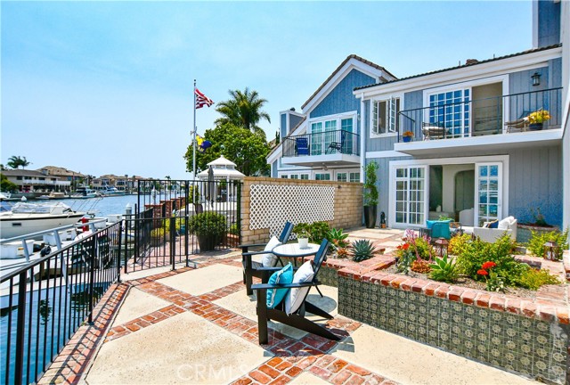 16178 Bimini Lane, Huntington Beach CA: https://media.crmls.org/medias/a2792aa4-b879-45e6-af49-1a27fa5bea3c.jpg