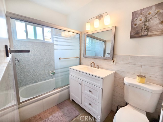 Detail Gallery Image 21 of 49 For 2222 S Broadway, Santa Ana,  CA 92707 - 3 Beds | 1 Baths
