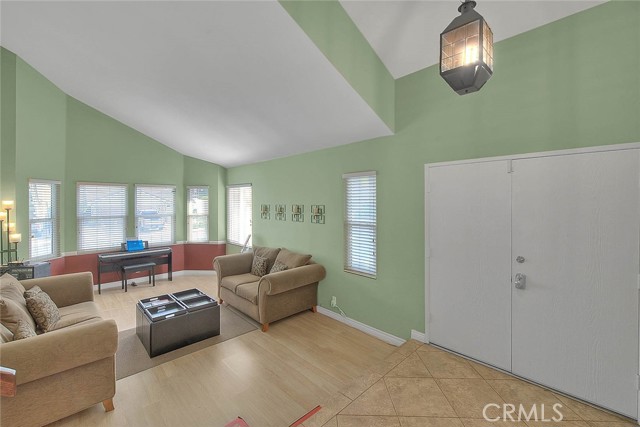 Image 5 of 65 For 5 Navajo Trail Lane