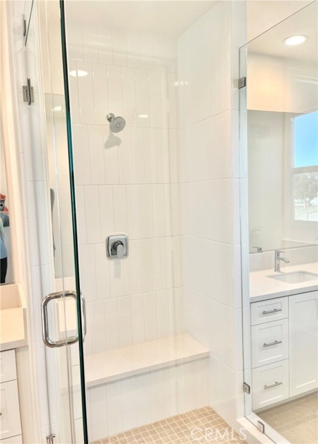 Detail Gallery Image 17 of 18 For 373 S Nevada Ave, Ventura,  CA 93004 - 4 Beds | 3 Baths