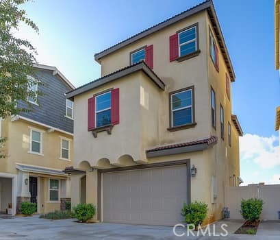 Front Image Thumbnail for CRSR25241158