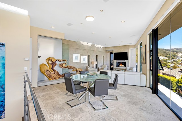 Detail Gallery Image 13 of 61 For 31411 Ceanothus Dr, Laguna Beach,  CA 92651 - 3 Beds | 2/1 Baths