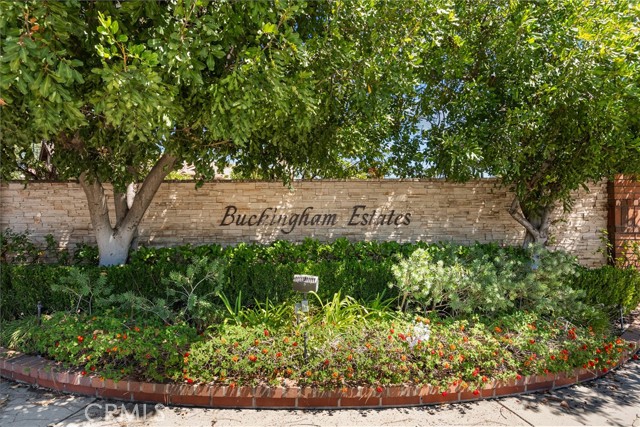 19222 Mayall Street, Northridge CA: https://media.crmls.org/medias/a2811eb8-35cf-4d6b-89c2-d331e9f68543.jpg