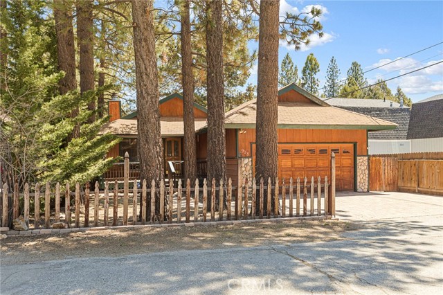 Detail Gallery Image 1 of 28 For 908 Tinkerbell Ave, Big Bear City,  CA 92314 - 3 Beds | 2 Baths