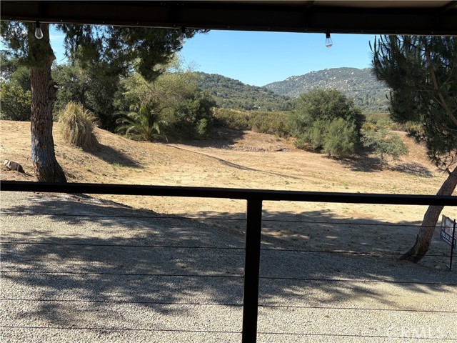 47440 Carol Ann Lane, Temecula CA: https://media.crmls.org/medias/a2822e79-2a6a-4a8f-9616-7a03b5dacd7c.jpg