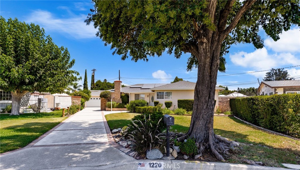 1220 Wescove Place