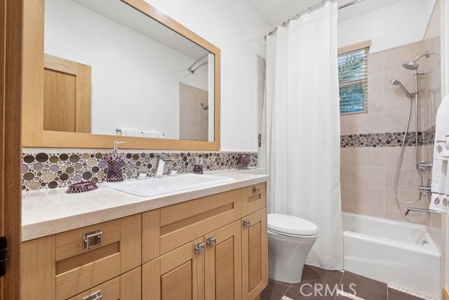 5 Sea View Lane, Newport Coast CA: https://media.crmls.org/medias/a283a448-ef55-45dc-bafb-22d5634d7e46.jpg