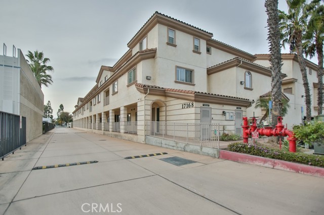 Detail Gallery Image 29 of 35 For 17168 Newhope St #110,  Fountain Valley,  CA 92708 - 1 Beds | 2 Baths