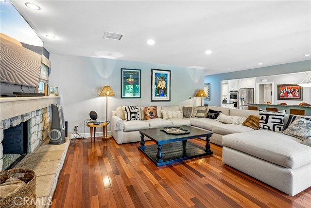 20761 Germain Street photo 9