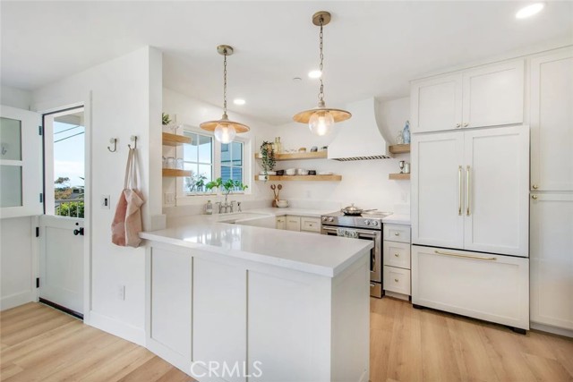 Detail Gallery Image 5 of 23 For 1445 Bluebird Canyon, Laguna Beach,  CA 92651 - 2 Beds | 1/1 Baths