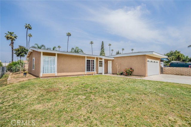 7355 Amanda Court, Riverside CA: https://media.crmls.org/medias/a284b9f2-c00d-4caa-ada7-1b4b081be28a.jpg