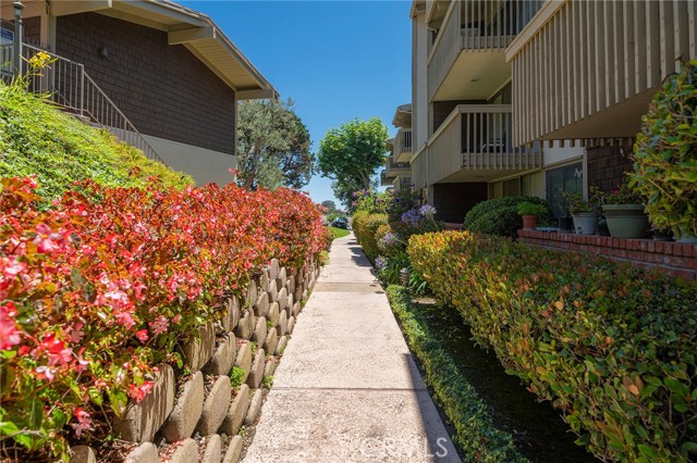 Detail Gallery Image 28 of 42 For 6542 Ocean Crest Dr #D306,  Rancho Palos Verdes,  CA 90275 - 2 Beds | 2 Baths