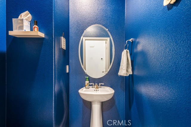 16540 Wyndham Lane, Fontana CA: https://media.crmls.org/medias/a2854eb9-fdee-49fb-8981-e8c8eaf90e99.jpg