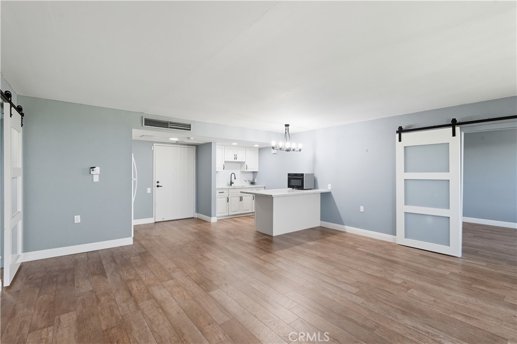 MLS #OC25156673 image #5