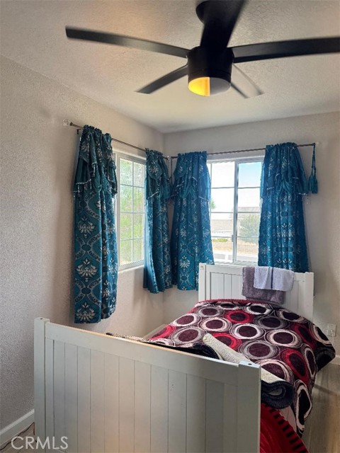 12810 East Avenue X photo 26