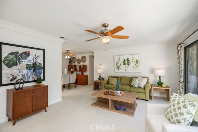 933 Avenida Majorca, Laguna Woods CA: https://media.crmls.org/medias/a286b581-64eb-42a5-9450-229a8dd6f5e4.jpg