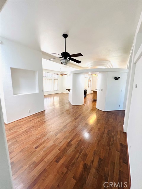 38445 Via Taffia, Murrieta CA: https://media.crmls.org/medias/a286d398-6731-447e-9a52-ff05a70089ed.jpg