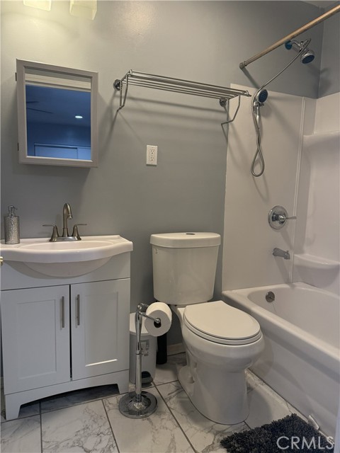 Detail Gallery Image 20 of 25 For 1524 E 75th, Los Angeles,  CA 90001 - 4 Beds | 2 Baths