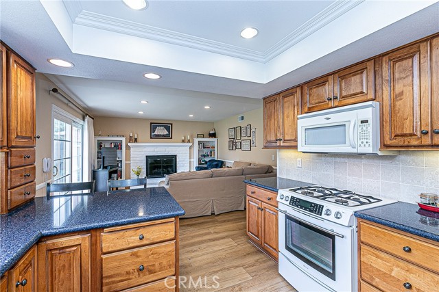 Detail Gallery Image 9 of 35 For 1648 Coral Dr, Santa Maria,  CA 93454 - 3 Beds | 2 Baths