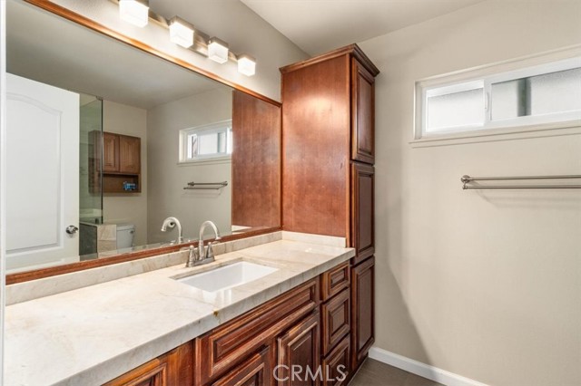 Detail Gallery Image 20 of 47 For 2909 S Rita Way, Santa Ana,  CA 92704 - 6 Beds | 4 Baths