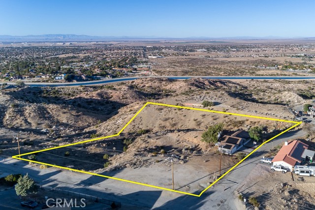 35433 Alida Lane, Palmdale CA: https://media.crmls.org/medias/a288e3e2-2e63-46e4-b71e-a0e8a647d321.jpg