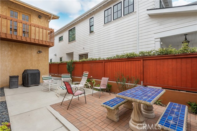 Detail Gallery Image 28 of 33 For 536 21st St, Manhattan Beach,  CA 90266 - 4 Beds | 2 Baths