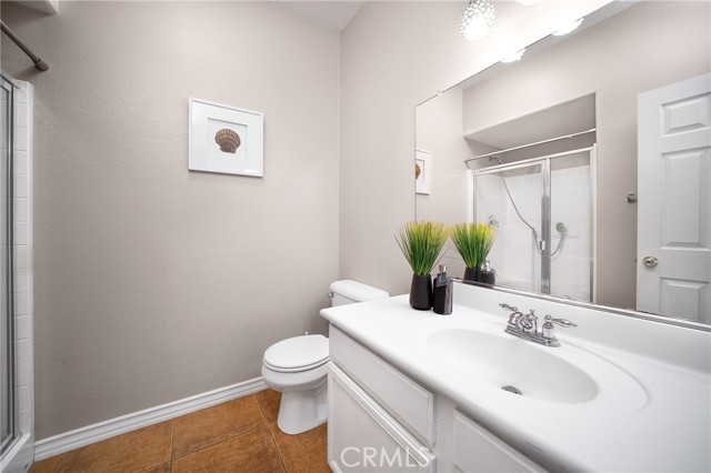 Detail Gallery Image 12 of 38 For 12932 Gingerwood Ct, Corona,  CA 92880 - 5 Beds | 4 Baths