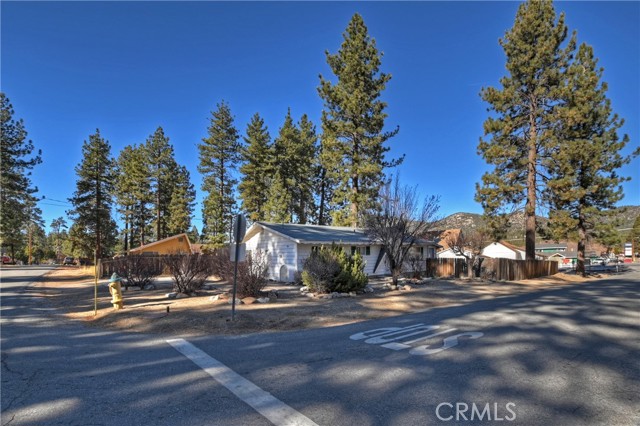 Detail Gallery Image 34 of 34 For 501 W Sherwood Bld, Big Bear City,  CA 92314 - 3 Beds | 2 Baths